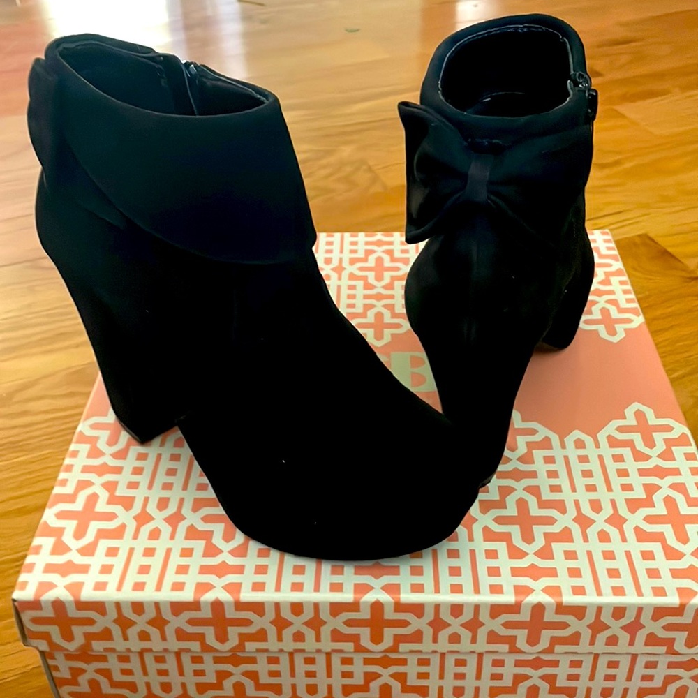 Gianni bini black boots.